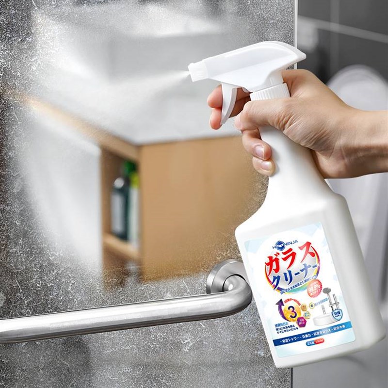 日本浴室清洁剂玻璃卫浴除水垢清洗瓷砖强力卫生间浴缸水渍清除垢
