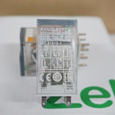 小型中间电磁继电器 RXM2LB2P7 230VAC/2组 5A