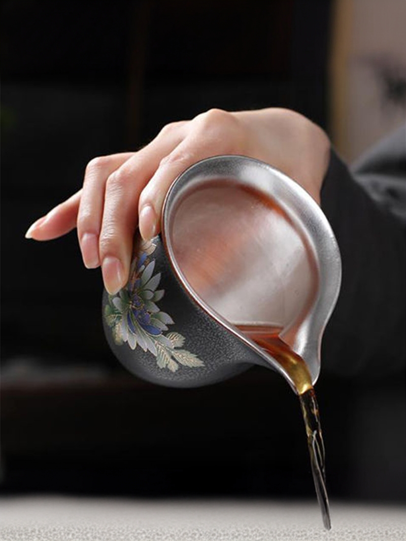 高端鎏银公道杯家用陶瓷功夫茶具配件茶海茶漏手抓分茶器匀杯公杯