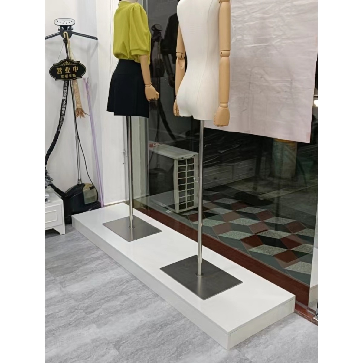 定制服装店地台橱窗模特展示台垫高台家具底座脚踩台网红直播站台