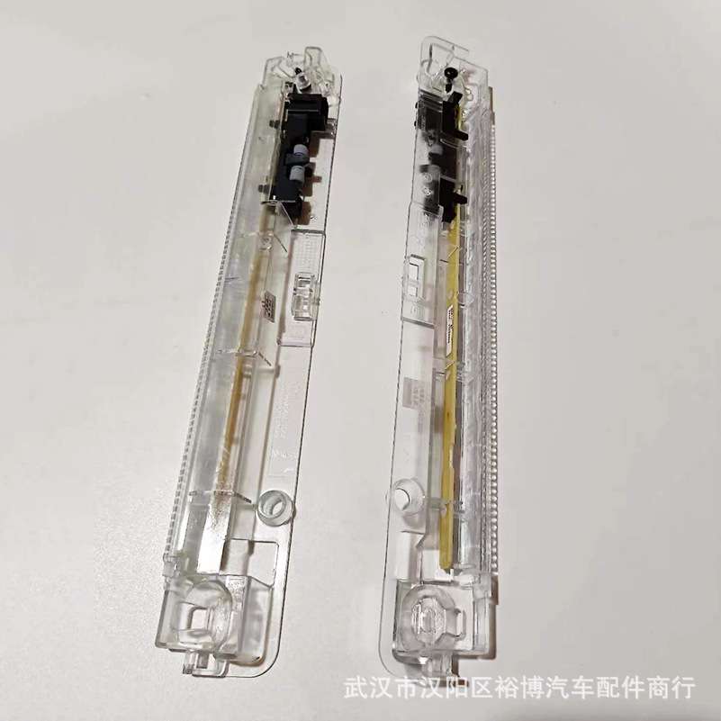 适用标致408雪铁龙C5DS5LS高位刹车灯第三制动灯刹车尾灯防追尾