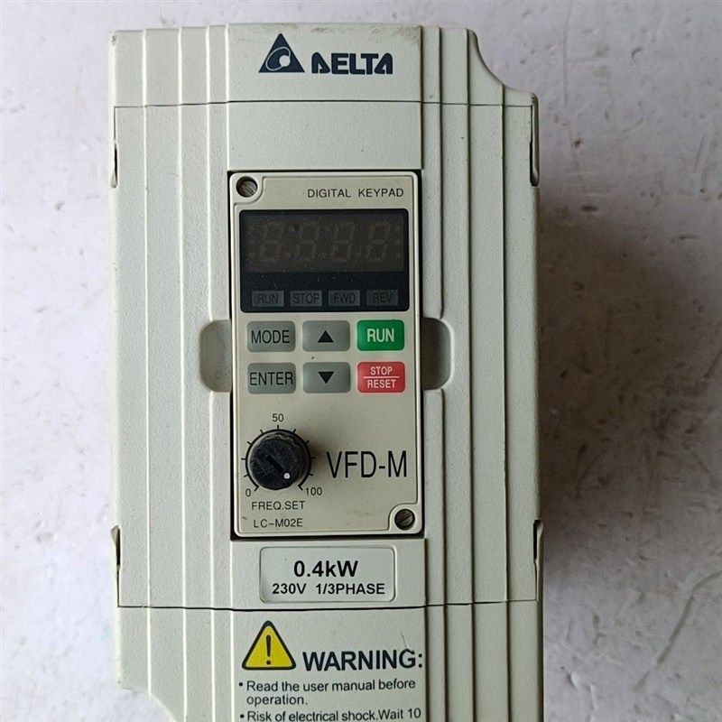 台达变频器VFD004M21A0.4KW220V