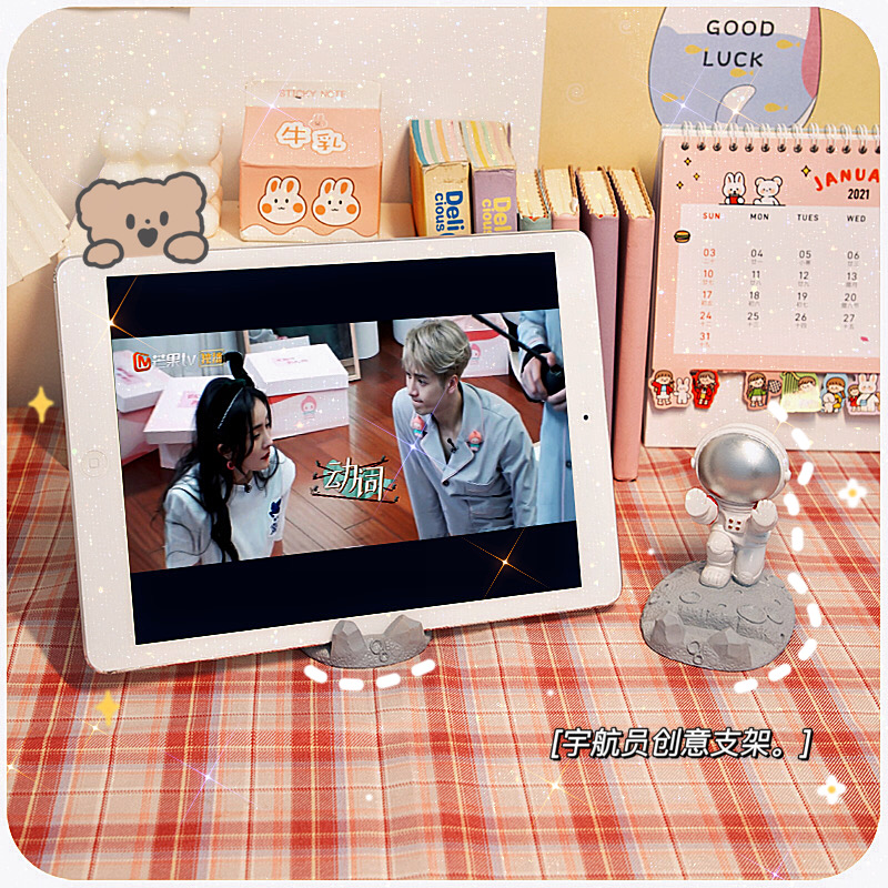 宇航员手办摆件办公室桌面装饰手机支架太空人ins创意小礼物礼品