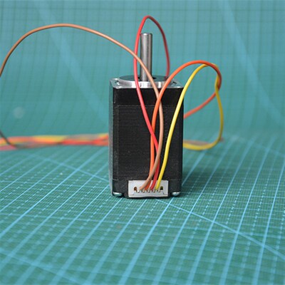 步进电机 NEMA11  机身45mm 步距角1.8 电流1A