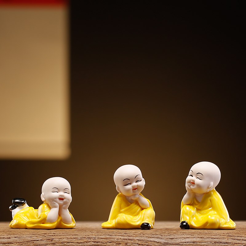 禅意新中式陶瓷小和尚桌面摆件创意家居书房汽车车内盆景装饰品