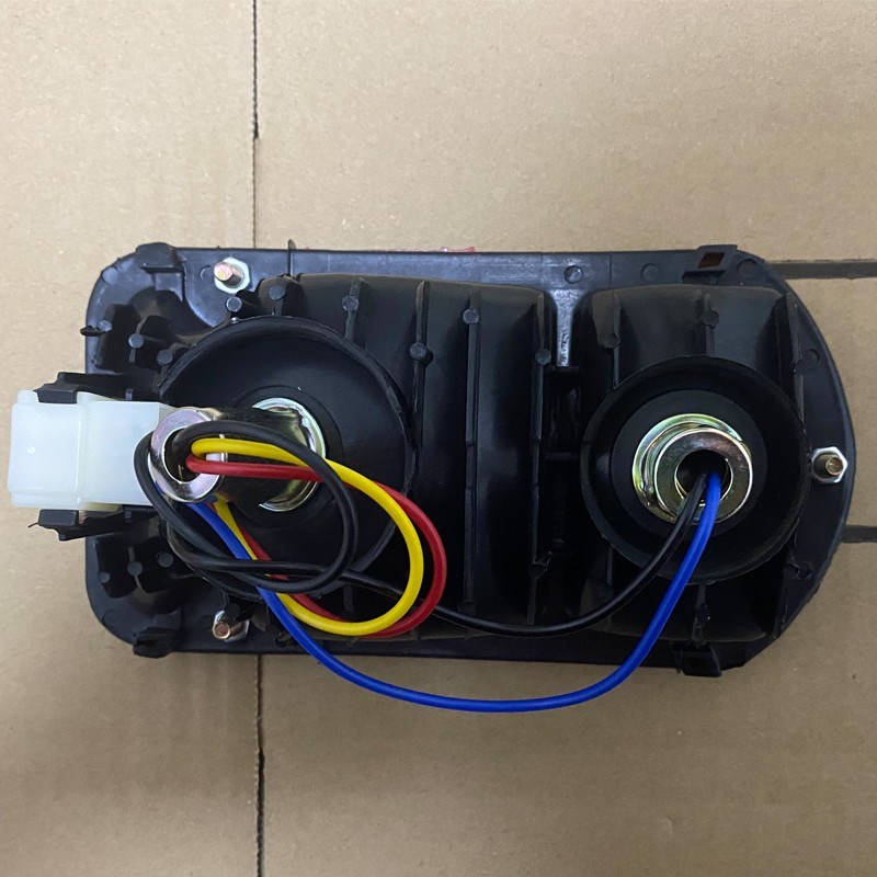 五菱电动燃油观光车货车12CV后尾灯总成后转向灯总成