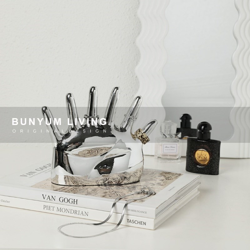 简约现代家居客厅卧室梳妆台首饰架创意衣帽间手掌U收纳摆件样板