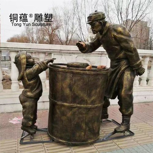 玻璃钢仿铜铸铜人物雕塑户外商业街民俗小品人物民俗人物雕塑