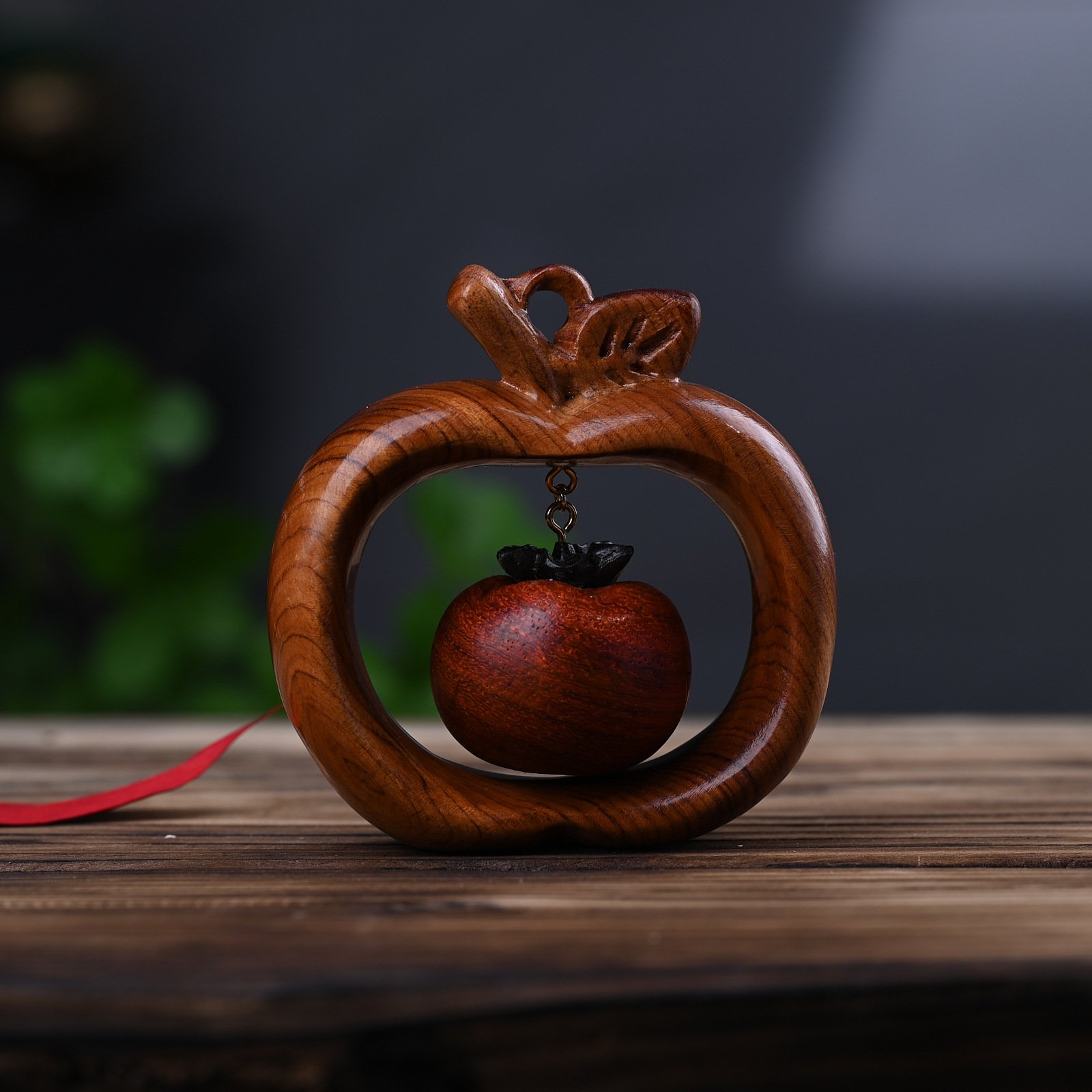 工厂直销红花梨木质柿子平安果实木雕刻创意家具办公桌小摆件