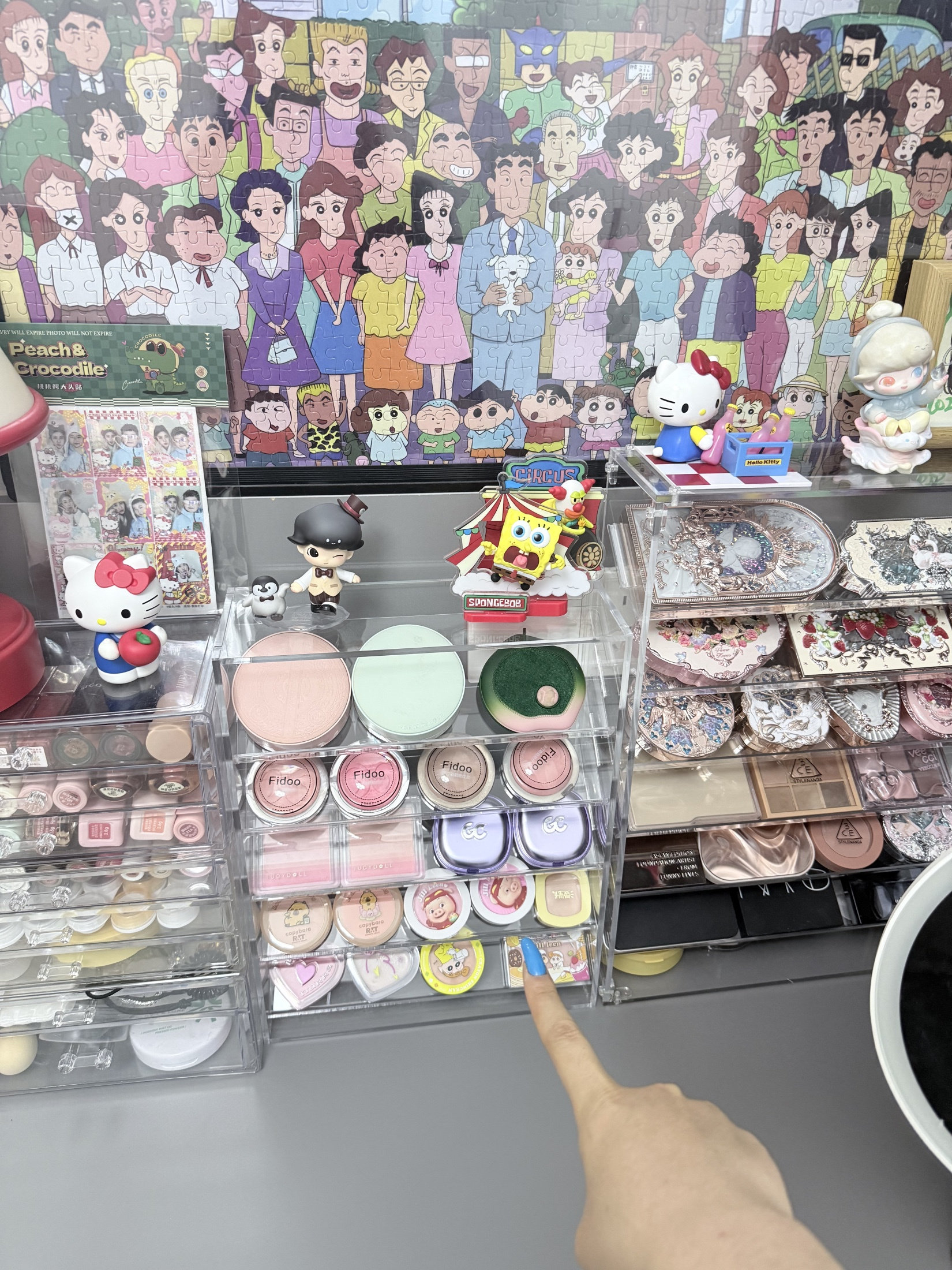 免安装亚克力化妆品眼影粉饼口红唇釉香水气垫指甲油收纳盒架