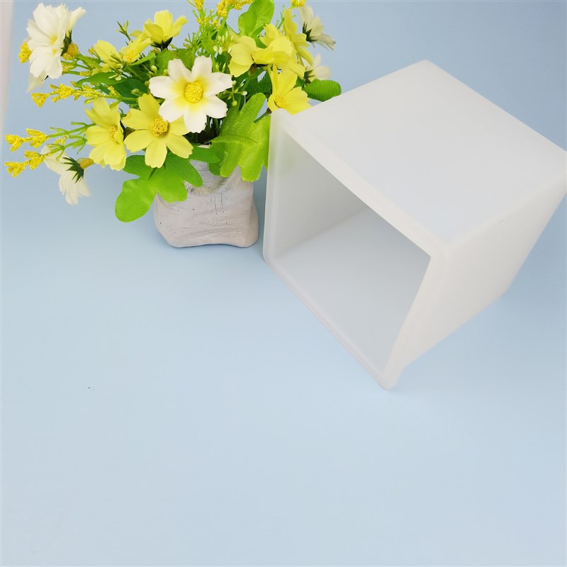 10CM大容量硅胶制冰盒模具食品级商用手凿冰块家用创意冰格冷冻