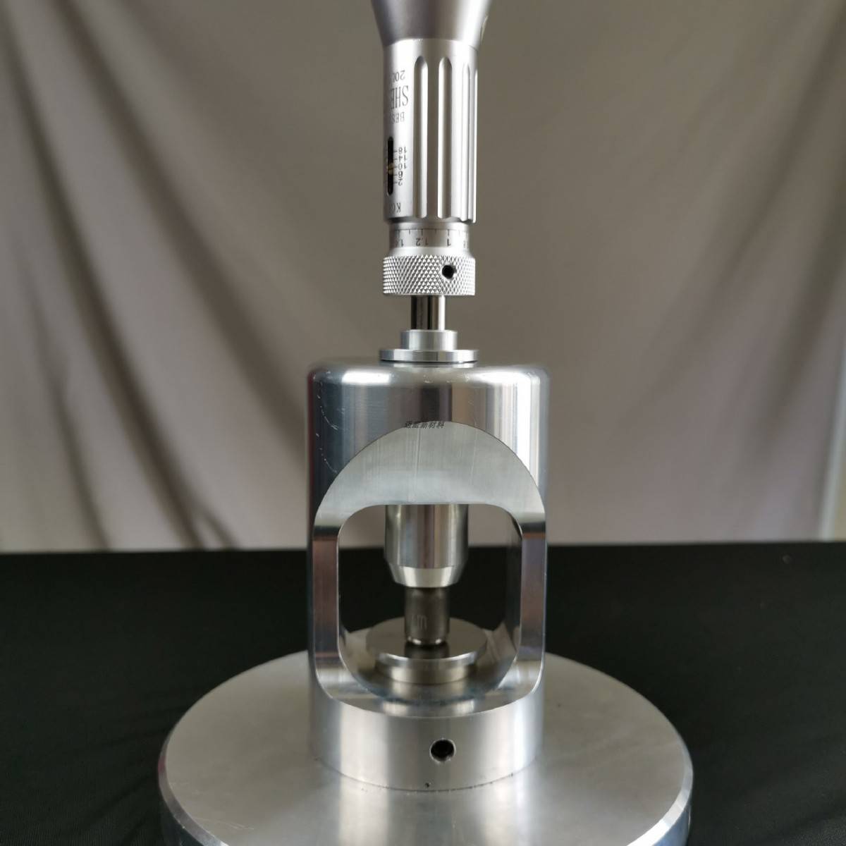 可重复使用高压坩埚密封压机耐驰TA PE DSC扭力压片机梅特勒