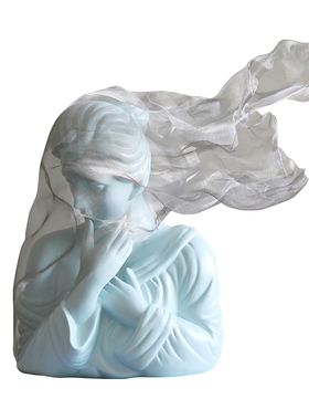 蓝色面纱女孩雕像当代雕塑摆件高级感小众装饰品客厅玄关软装艺术