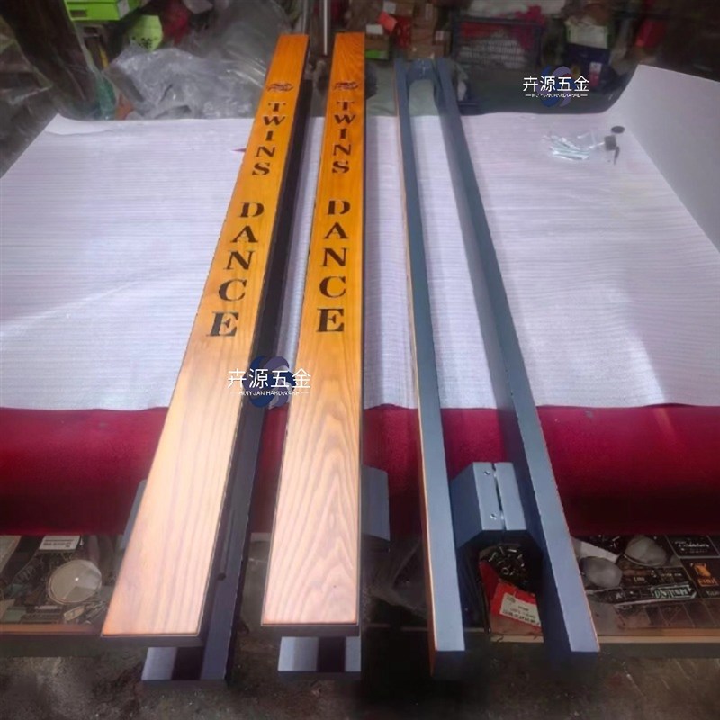 包边实木玻f璃门拉手大门刻字定制实木侧偏装瑞幸咖啡商铺