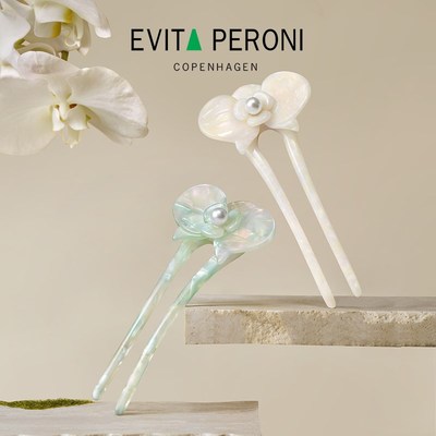 丹麦Evita Peroni/依慧达2025新款花朵发钗U型款盘发簪子仿珍珠女