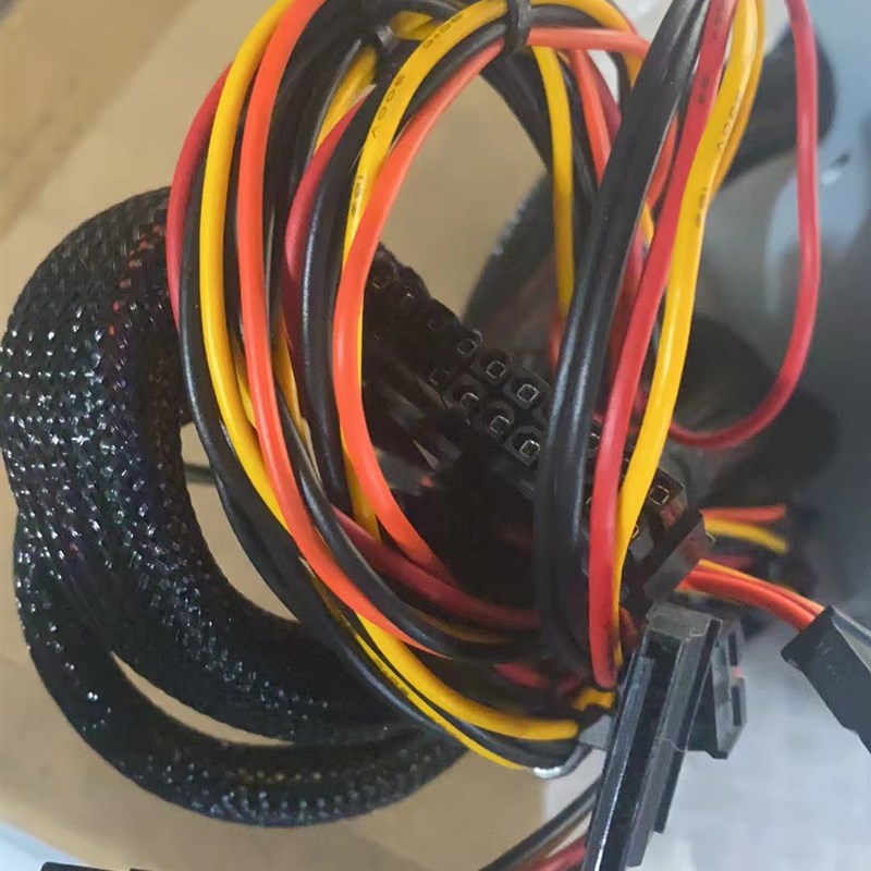 400W电脑电源 额定400W 台式机电脑电源支持2080显卡PC机箱电源