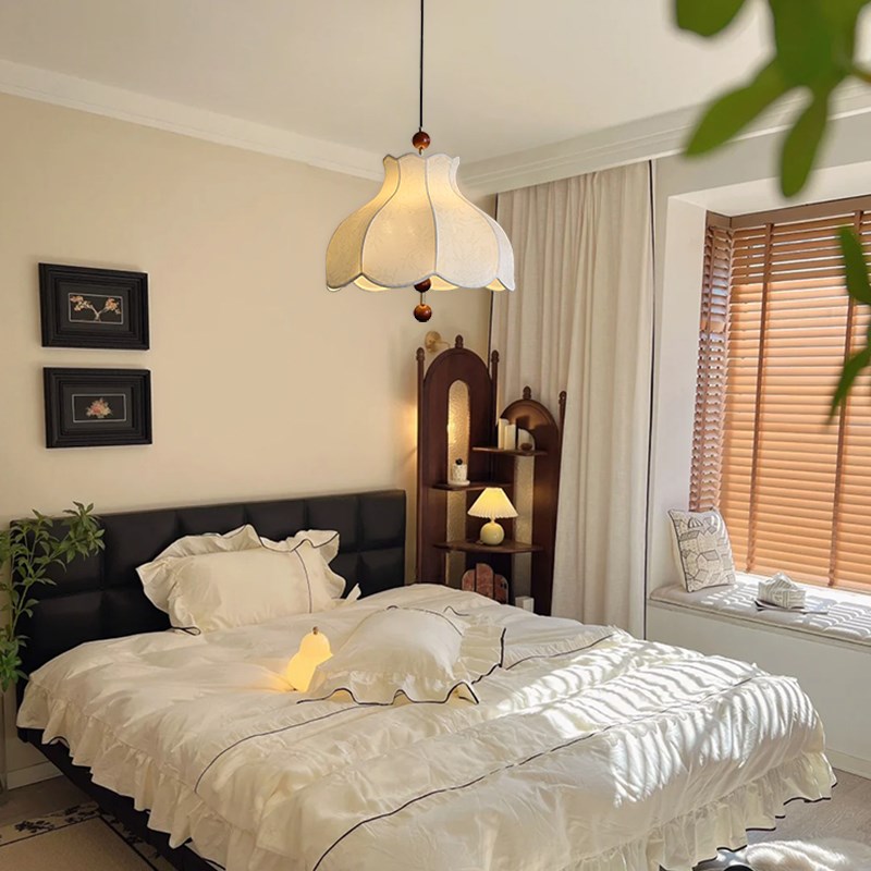 莲花法式中古布艺吊灯复古卧室房间灯餐厅书房轻奢高级感2025新款