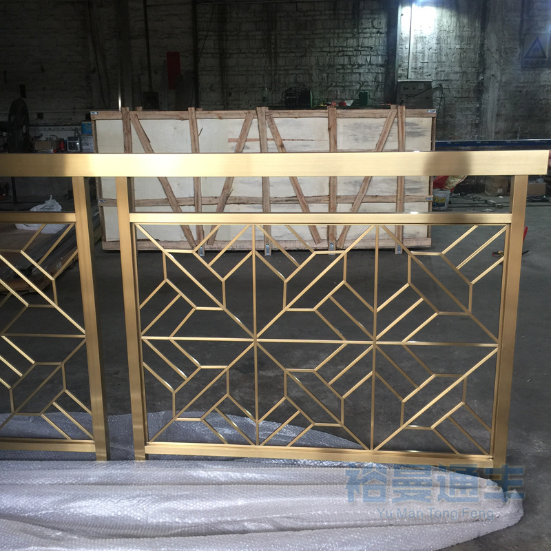 定制酒店别墅售楼部欧式不锈钢装饰楼梯护手立柱栏杆护栏防护杆