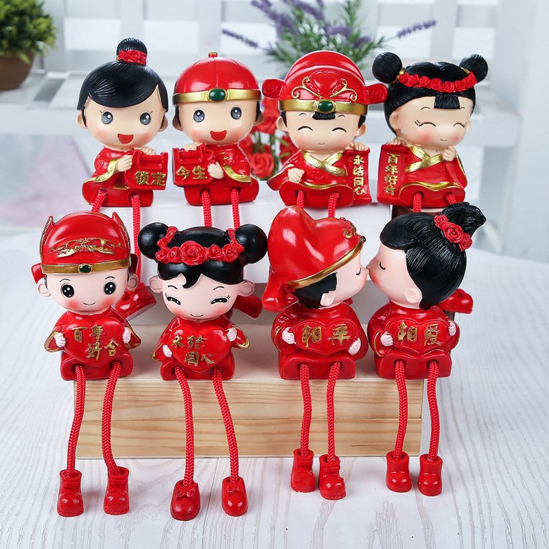 中式喜庆婚房装饰摆件吊脚亲嘴娃娃树脂工艺礼品家居创意 手工