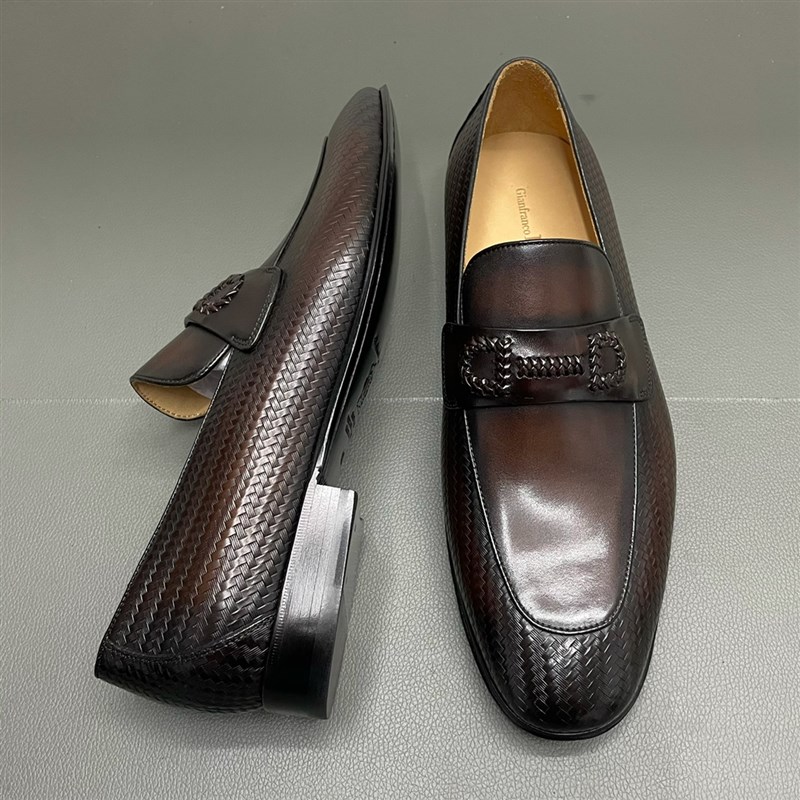 进口春夏款乐福h鞋男马衔扣商务套脚皮鞋擦色压花牛皮欧版尖头鞋