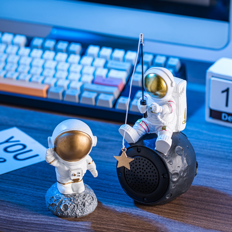 创意宇航员北欧风格摆件办公室客厅卧室桌面M送闺蜜生日礼物装饰