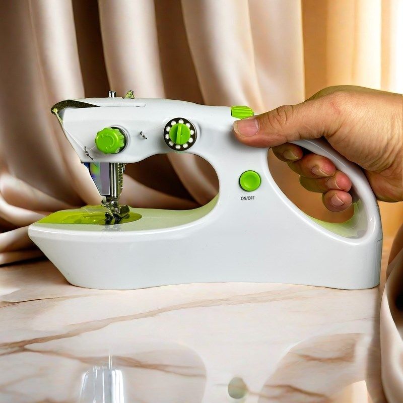 巧艺便携式新款家用电动手持缝纫机迷你全自动带脚踏手工裁缝机