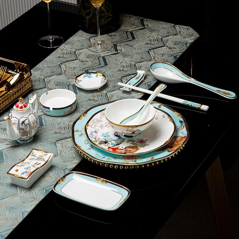 高颜值骨瓷碗盘碟餐具套装精致家用陶瓷碗筷组合送礼乔迁新婚礼物