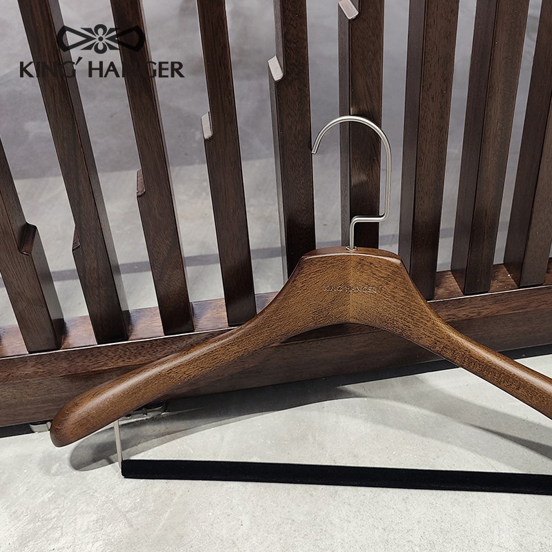 金领结原木实木衣架子衣柜衣帽间木质复古挂大衣衣撑