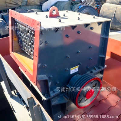 小型箱式破碎机  时产30吨家用碎石机 移动方便 无需用电 锤破机