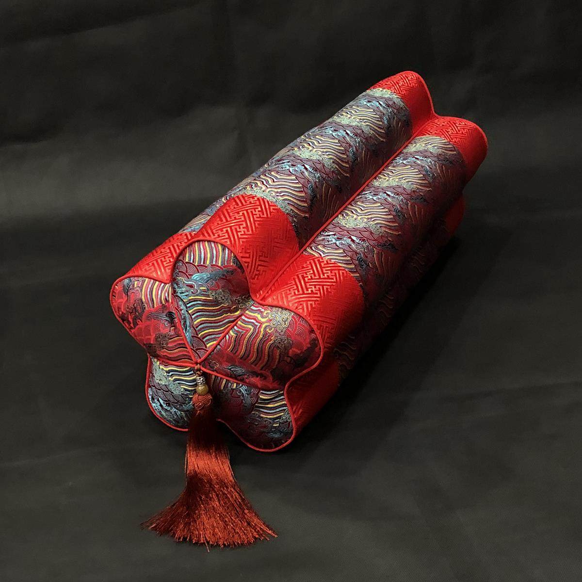 中式古典扶手枕梅花瓣形真丝靠背手托腰靠罗汉床用腰靠长条形靠垫