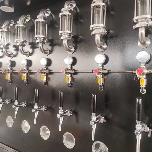 鑫方格定制啤酒墙打酒设备定制扎啤机商用精酿啤酒打酒机一体酒头