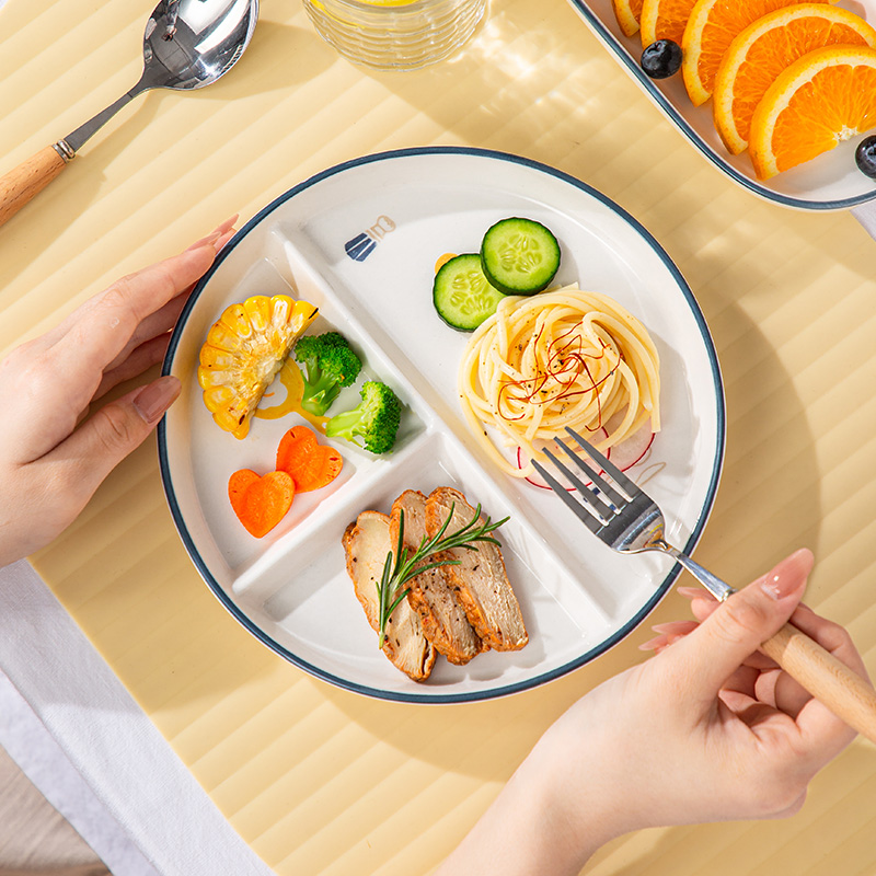 211分餐盘陶瓷高级感家用大人减脂三格定量减肥日式分格餐盘子碟