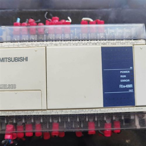 PLC FX1N-40MR-001 成色如图 功能包好