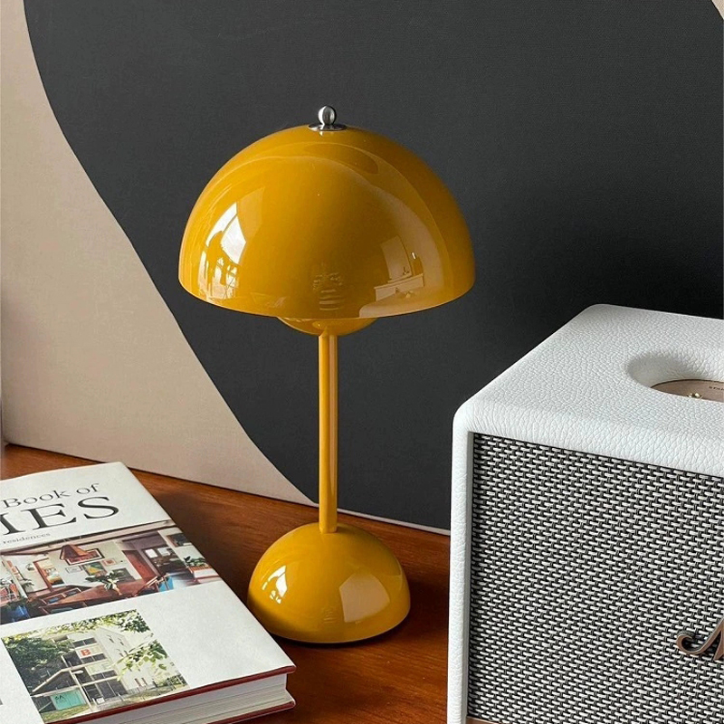 丹麦复古花苞台灯北欧设计师书房氛围无线充电卧室床头小台灯具