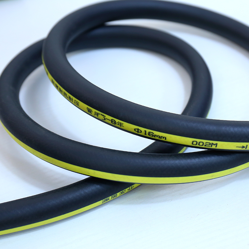 高档家用水管四季软管防冻高压水枪洗车防爆加厚橡胶牛筋浇花水泵