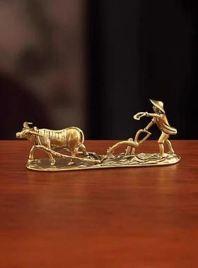 黄铜农夫耕耘摆件老人与牛茶宠办公室铜创意勤奋寓意工艺收藏礼品