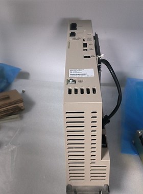 安川YRC1000控制柜整流器CSRA CV10D03A拆机