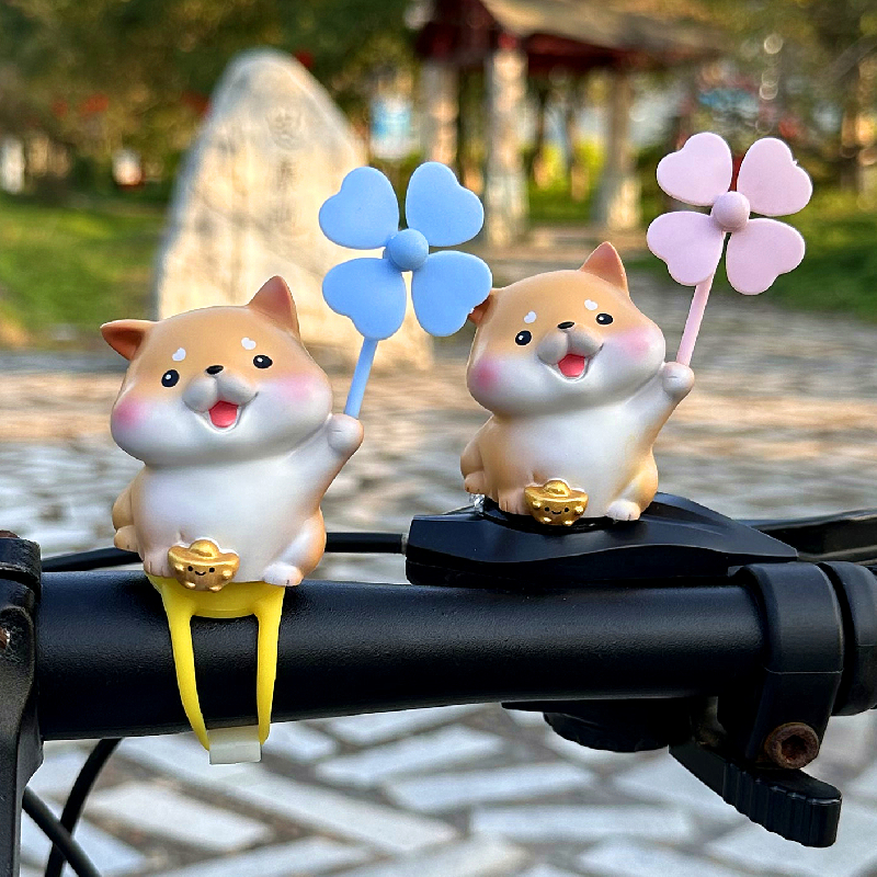 可爱风车小狗小黄鸭车载摆件自行车电动车K摩托瓶车装饰品配件挂