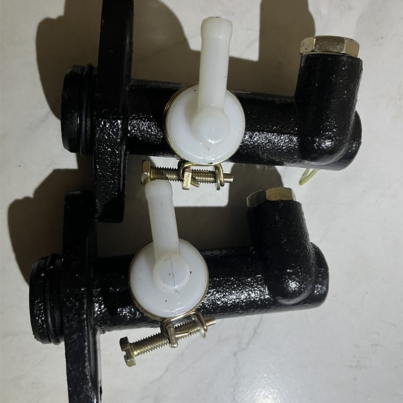 轻卡配件风菱C版D版 风顺1风驰离合泵头 离合助力器总泵原厂