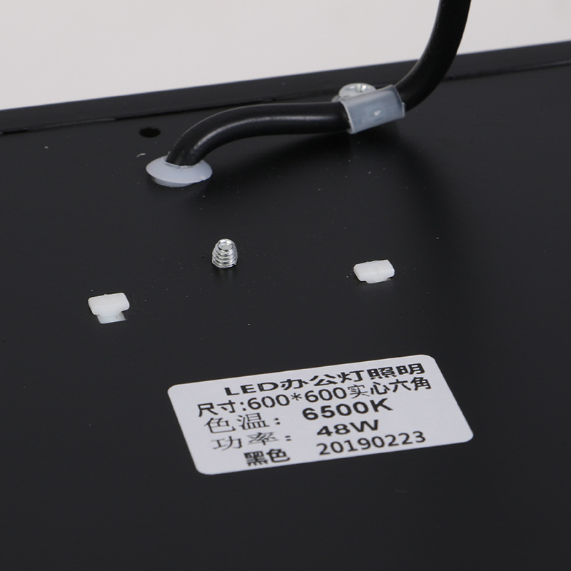 现代简约办公室吊灯创意健身房蜂巢灯网咖异形灯走廊灯六边形吊灯