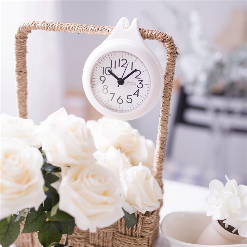 北欧简约浴室钟厨房防水静音家用吸盘钟表冰箱创意个性迷你小挂钟