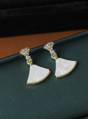 超闪镶钻猫眼石扇形银针耳钉女轻奢气质高级感耳环甜美裙子耳饰