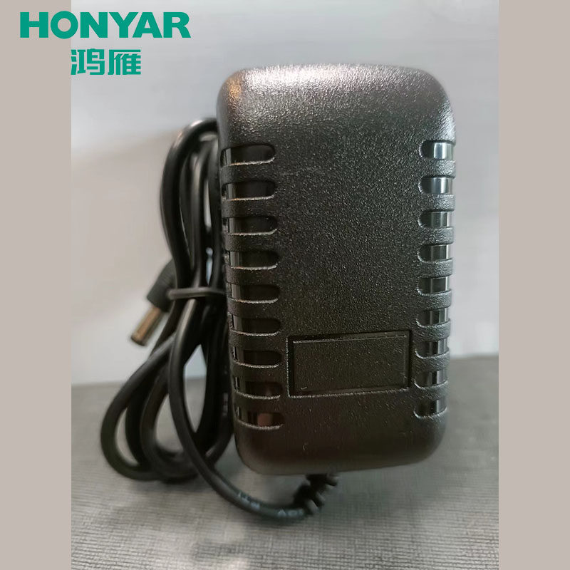 12V 1.5A大功率鸿雁路由器模块配套背包电源多个无线AP用户适用