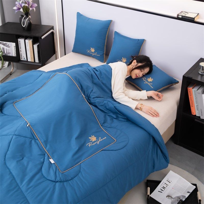 全棉抱枕被子两用二合一冬天加厚车用午睡毯子枕头空调被汽车靠枕