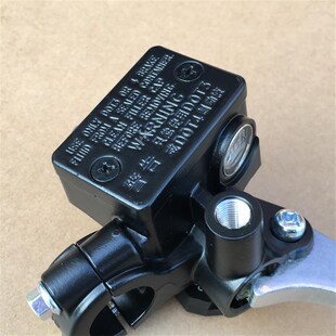 适用铃木UU125T-2前刹车泵UY125T UE125T碟刹车右上泵 油泵制动器