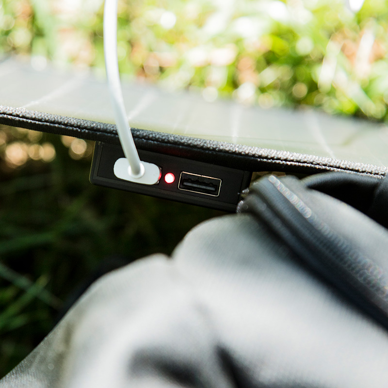 太阳能板DIY充电器USB稳压器便携折叠包接线盒5V-20V双接口稳压板