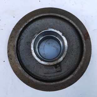 福田老款 6305轴承导向轮福田收割机履带底盘配件水稻机配件涨紧轮