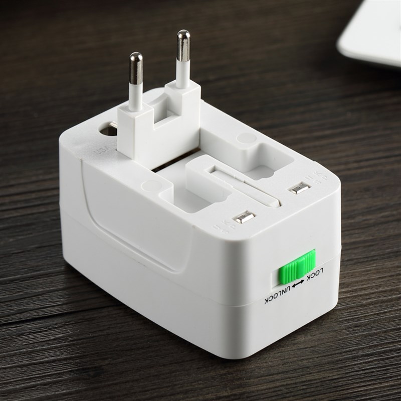 全球通用旅行万能转换插头出国旅游充电头转换器泰国德国欧洲插座