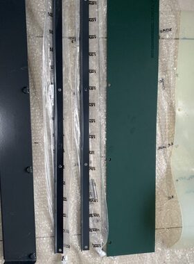 雷沃收割机配件大全RG70筛箱滑板、挡皮