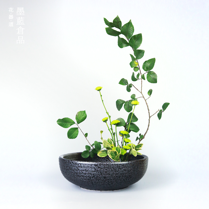 墨黑陶瓷螺纹碗花器禅意复古中式插花器I皿日式花道花盘剑山插花